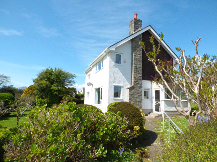 3 Bedroom Detached House For Sale In Seaward Lambswell Close Langland Swansea, SA3