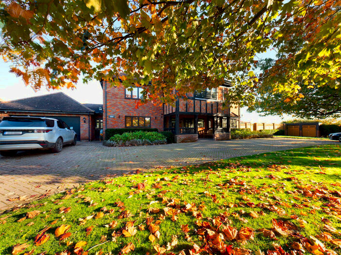 5 Bedroom Detached House To Rent In Kings Walden, Hitchin, SG4