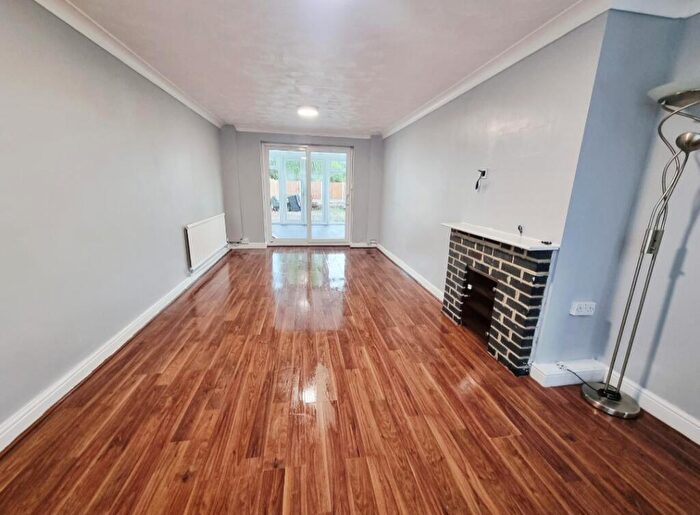 3 Bedroom House To Rent In Baddeley Close, Stevenage, SG2