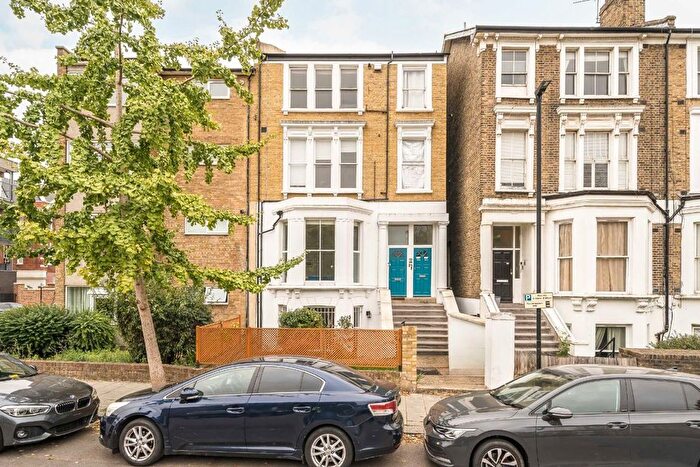 1 Bedroom Flat For Sale In Jeffreys Road, Clapham, SW4