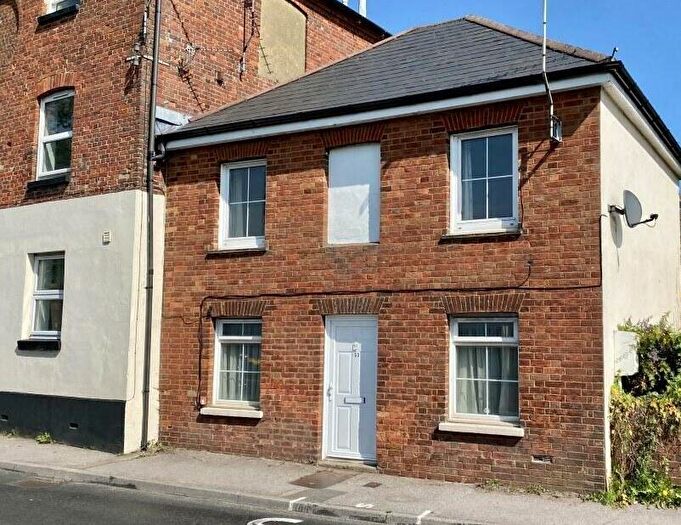 3 Bedroom Semi-Detached House To Rent In Ringwood, BH24