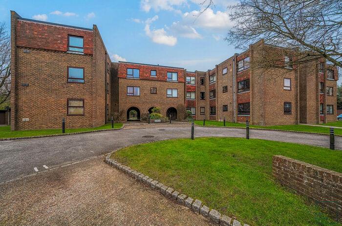 1 Bedroom Apartment To Rent In Mulberry Court, Guildford, GU4