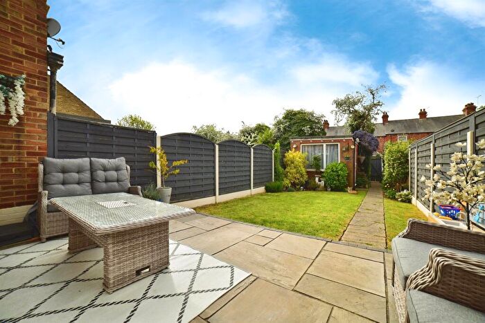 3 Bedroom Terraced House For Sale In Hazelbarrow Drive, Willerby, Hull, HU10