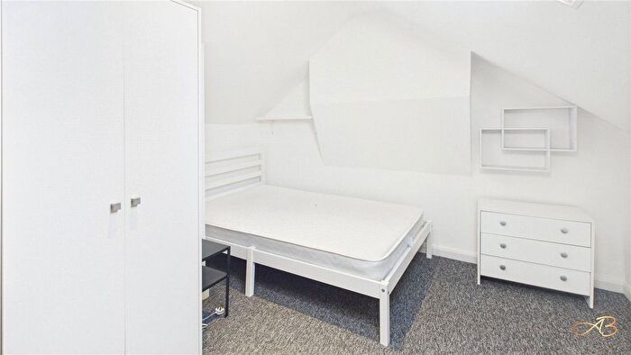 1 Bedroom Detached House To Rent In Myrtle Street, Middlesbrough, North Yorkshire, TS1