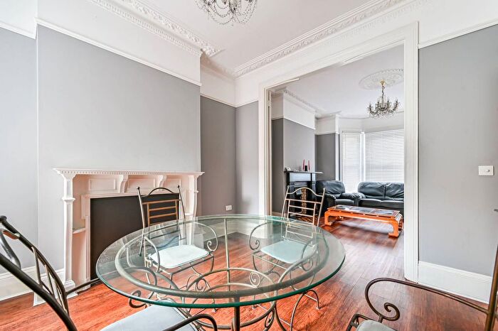 4 Bedroom Terraced House To Rent In Ashmere Grove, Brixton, London, SW2