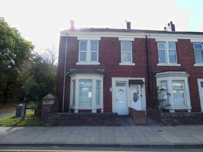 2 Bedroom Flat To Rent In Albert Road, Jarrow, Tyne And Wear, NE32