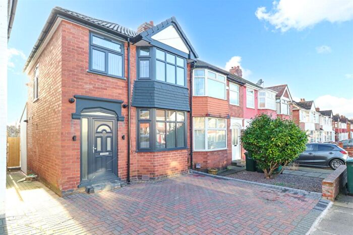 3 Bedroom End Of Terrace House To Rent In The Martyrs Close, Coventry, CV3