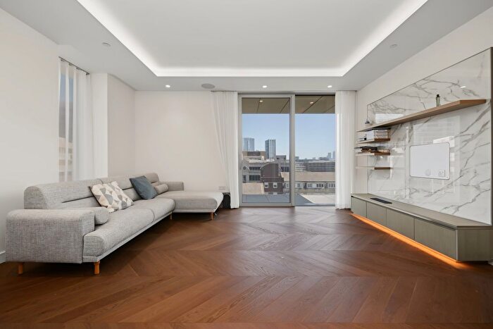 2 Bedroom Flat To Rent In Minories, London, EC3N