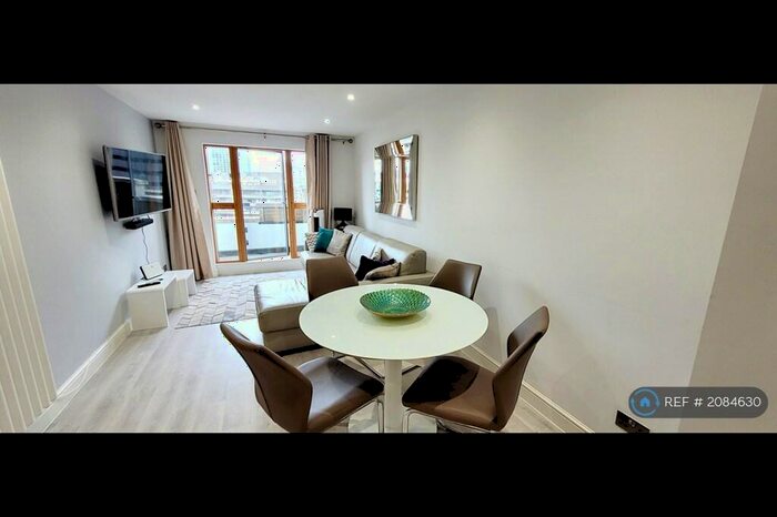 1 Bedroom Flat To Rent In St Pauls / Barbican, London, EC1A
