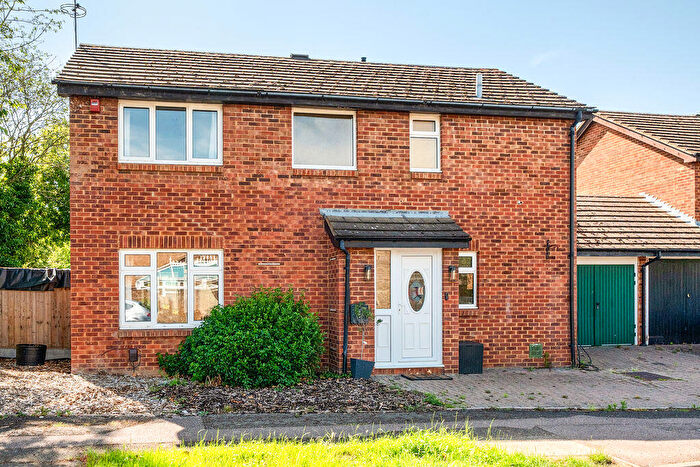 4 Bedroom Detached House For Sale In Westrope Way, Bedford, MK41