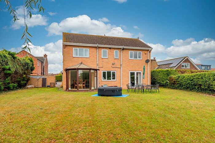 4 Bedroom Detached House For Sale In Mill Lane, Camblesforth, Selby, YO8