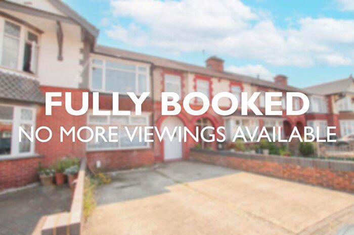 1 Bedroom Flat To Rent In Hawthorn Crescent, Cosham, PO6