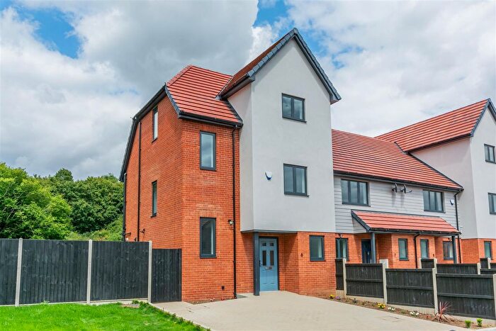 4 Bedroom End Of Terrace House For Sale In Plot - Barnmead, Start Hill, Bishops Stortford, CM22