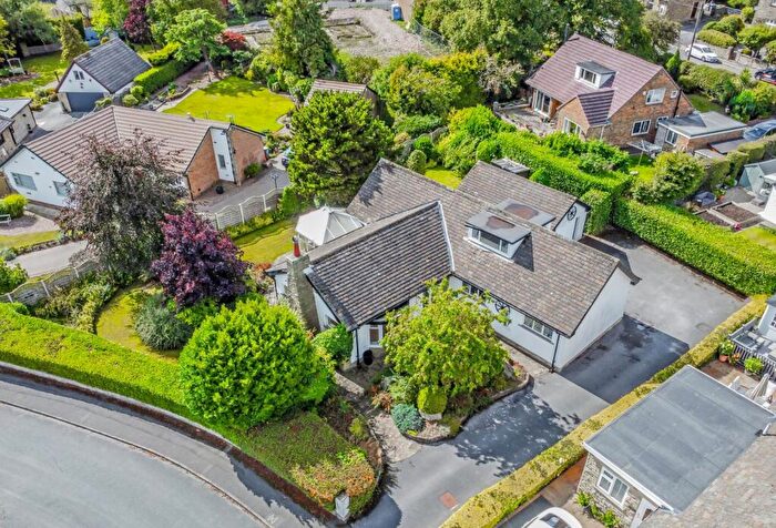 3 Bedroom Bungalow For Sale In Moorhouse Drive, Birkenshaw, Bradford, West Yorkshire, BD11