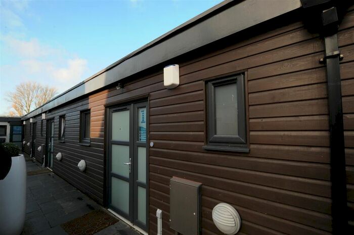 2 Bedroom Flat To Rent In Saint Clements Mews, Cherwell Street, OX4