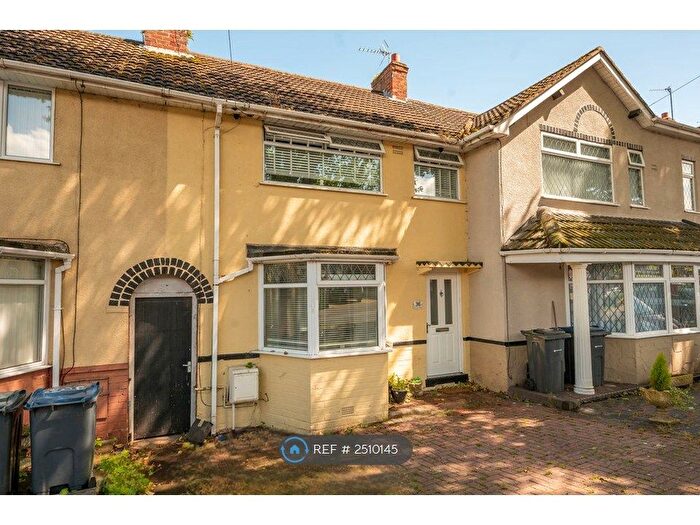 3 Bedroom Terraced House To Rent In Sir Hiltons Road, Birmingham, B31