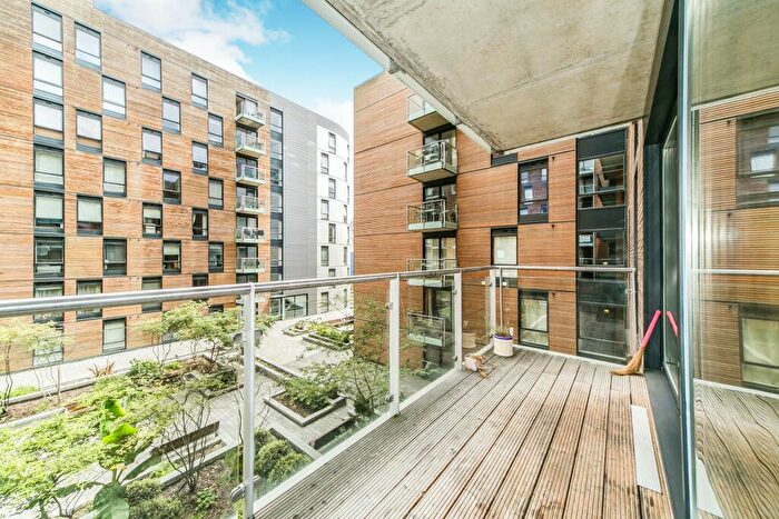 2 Bedroom Apartment To Rent In Chatham Place, Reading, RG1