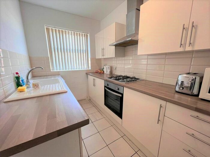 4 Bedroom Maisonette To Rent In A Station Road, Portslade, BN41