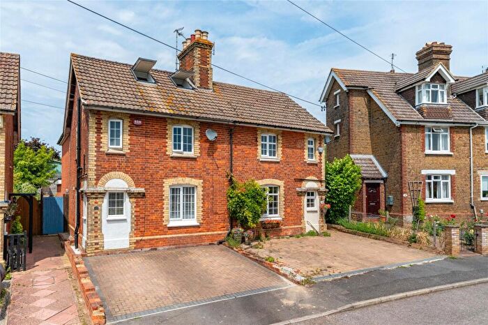 4 Bedroom Semi-Detached House For Sale In Tonbridge Road, Barming, Maidstone, ME16