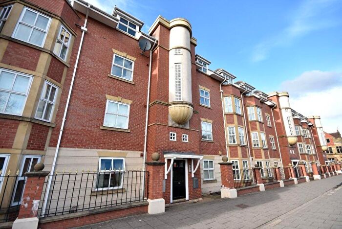 2 Bedroom Flat To Rent In Sovereign Court, Jesmond, NE2