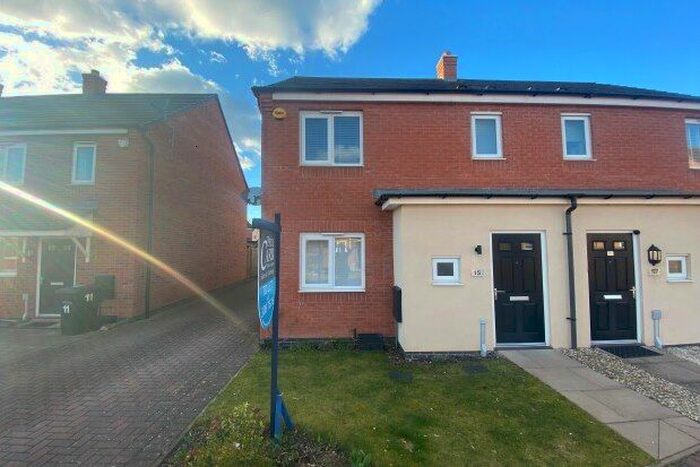 3 Bedroom Property To Rent In Crabtree Avenue, Rugeley, WS15