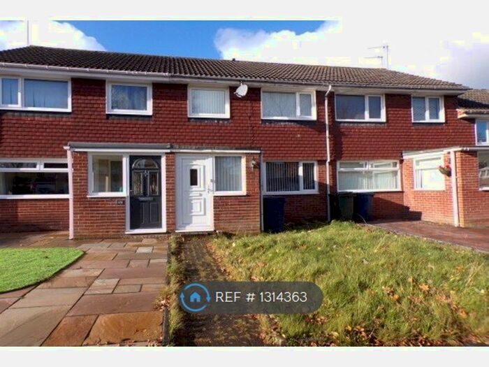 3 Bedroom Terraced House To Rent In Cowdray Court, Newcastle Upon Tyne NE3