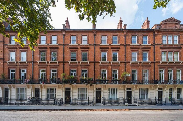 2 Bedroom Flat For Sale In Collosseum Terrace, Regent's Park, London, NW1