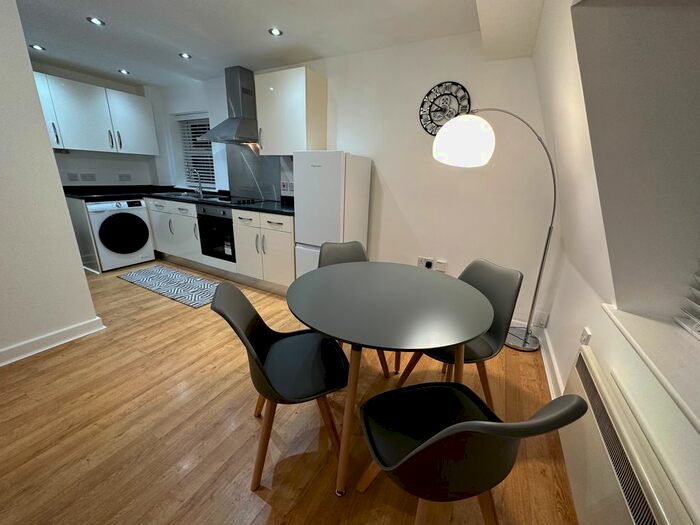 2 Bedroom Flat To Rent In Caxton Lodge, North Mymms, Hatfield, Hertfordshire, AL9