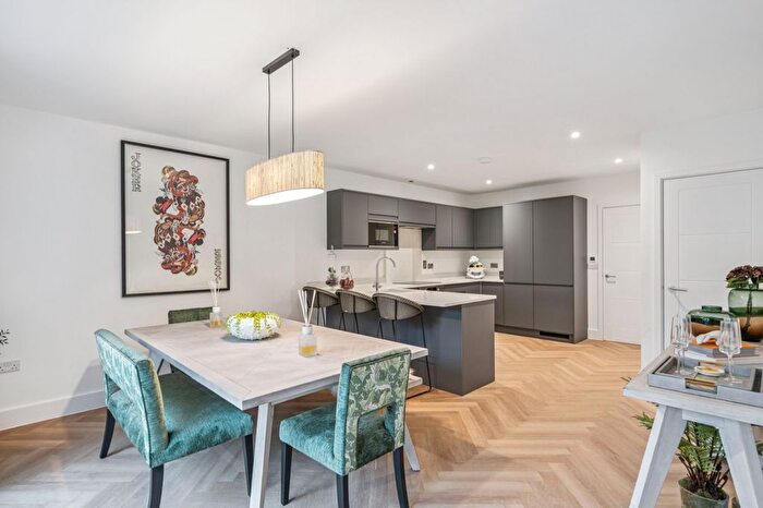 4 Bedroom Terraced House For Sale In Clive Road, Great Warley, Brentwood, Essex, CM13