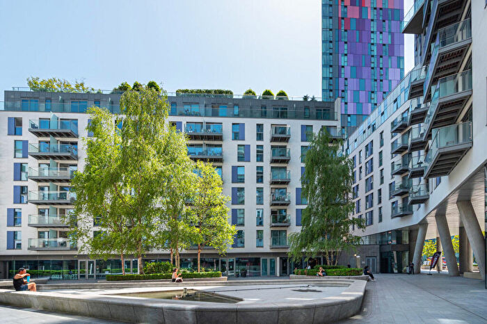 2 Bedroom Flat For Sale In Saffron Square, Central Croydon, Croydon, CR0