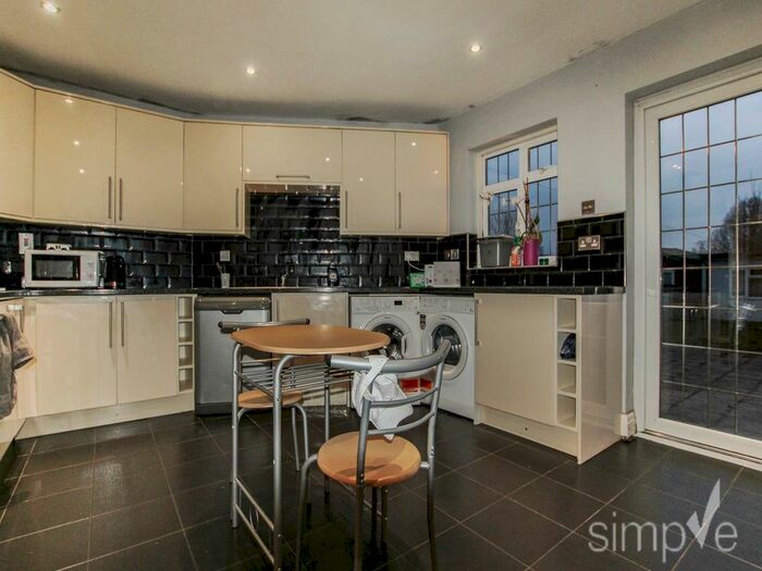 3 Bedroom Property To Rent In Goshawk Gardens, Hayes, Middlesex, UB4