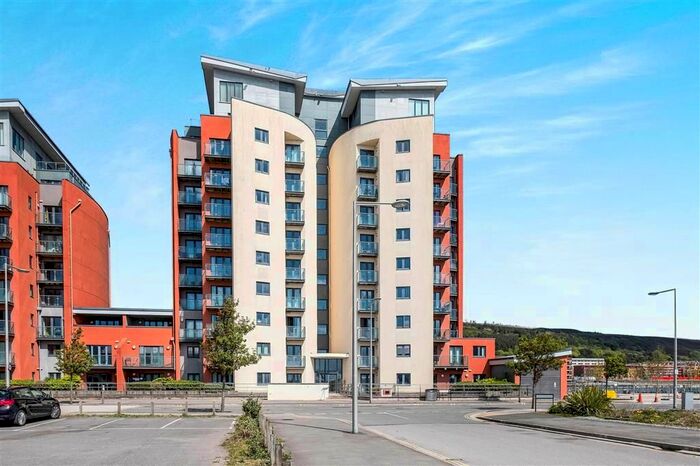 2 Bedroom Flat To Rent In South Quay, Kings Road, Swansea, SA1