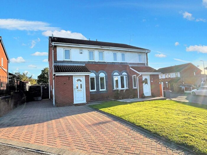 3 Bedroom Semi-Detached House For Sale In Kiel Close, Eccles, M30