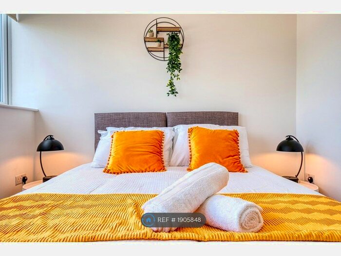 2 Bedroom Flat To Rent In Wella Road, Basingstoke, RG22