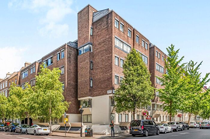 2 Bedroom Flat To Rent In Harmont House, Harley Street, Marylebone, London, W1G