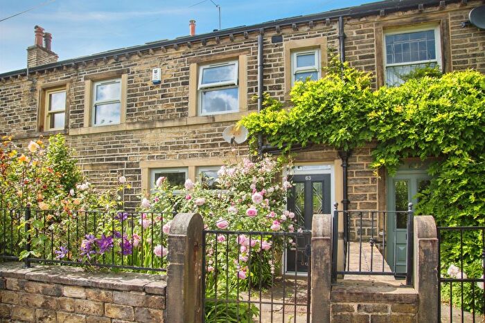 4 Bedroom Terraced House For Sale In Magdale, Honley, Holmfirth, HD9