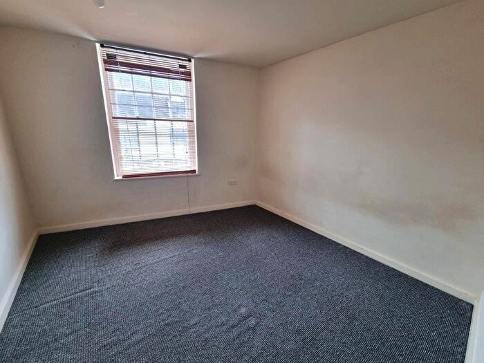 2 Bedroom Flat For Sale In Fore Street, Ipswich, IP4
