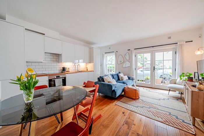 1 Bedroom Flat For Sale In Bermondsey Street, London, SE1