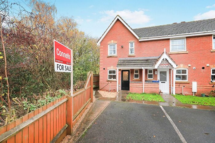 2 Bedroom Semi Detached House For Sale In Penkside, Coven, Wolverhampton, WV9