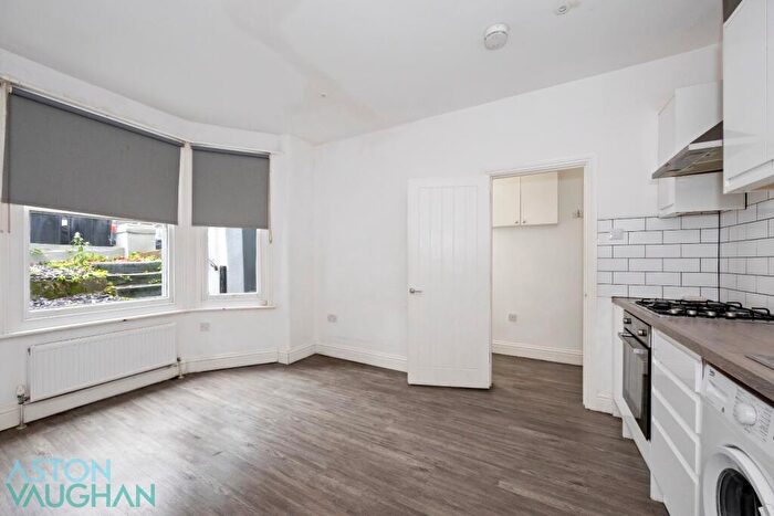 2 Bedroom Apartment To Rent In Springfield Road, Brighton, BN1