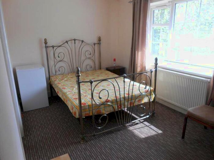 2 Bedroom Property To Rent In Copyground Lane, High Wycombe, HP12