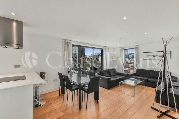 3 Bedroom Flat To Rent In Kensington Apartments, Cityscape, Aldgate, E1