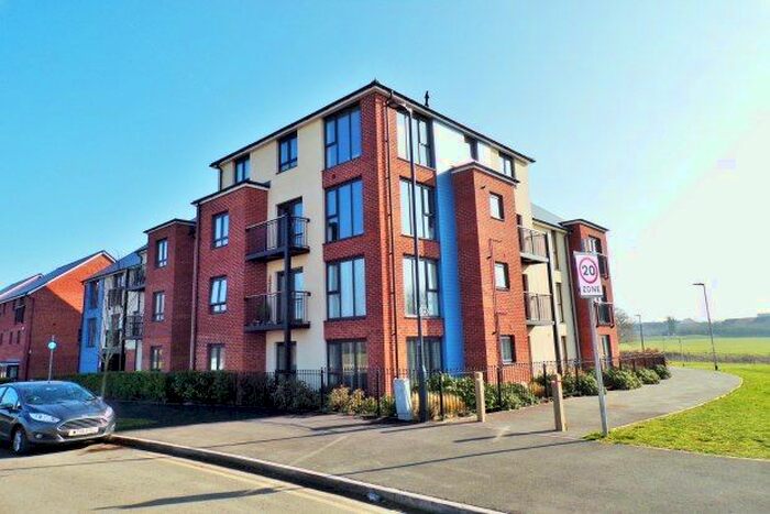 2 Bedroom Flat To Rent In Jenner Boulevard, Bristol, BS16