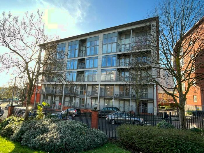 2 Bedroom Apartment To Rent In Alfred Knight Way, Birmingham, B15