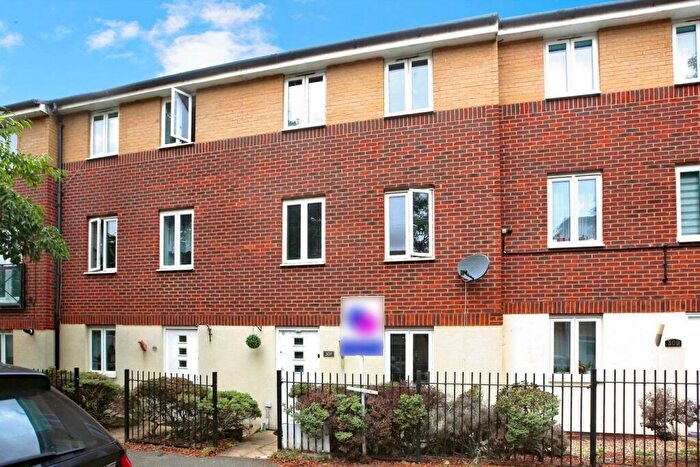 4 Bedroom Town House For Sale In Eagle Way, Hampton Centre, Peterborough, PE7