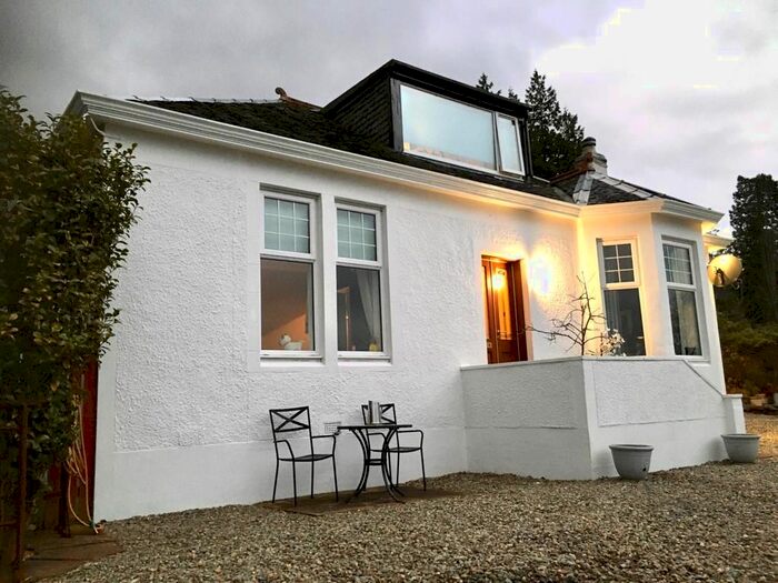 3 Bedroom Detached Bungalow For Sale In The Shieling Shore Rd, Kilmun, PA23