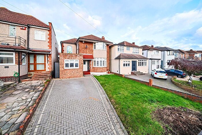 3 Bedroom Detached House For Sale In Blendon Drive, Bexley, DA5