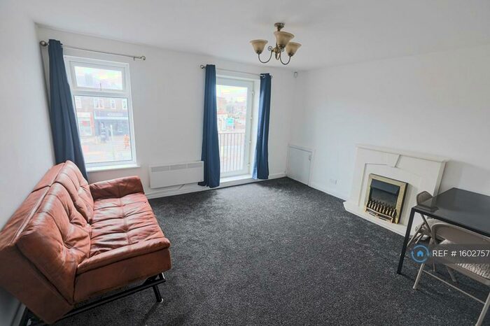 1 Bedroom Flat To Rent In Hollinwood Avenue, Manchester, M40