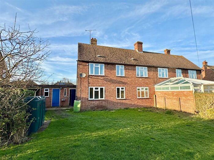 3 Bedroom Semi-Detached House For Sale In Lloyds Green, Wittersham, TN30