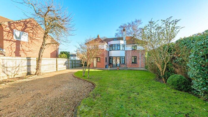 4 Bedroom Detached House For Sale In New Road, Sutton Bridge, Spalding, Cambs, PE12